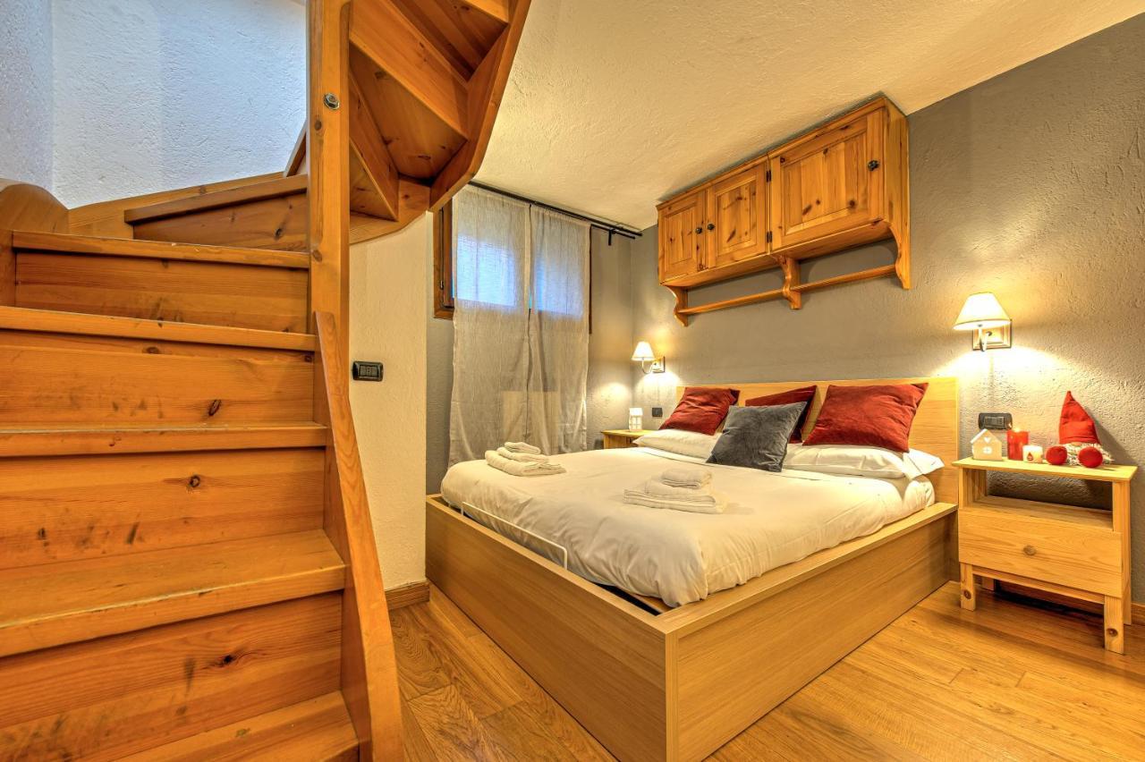 Casa Julie - Accogliente Rifugio Nella Quiete - Cour 0157 Appartement Courmayeur Buitenkant foto