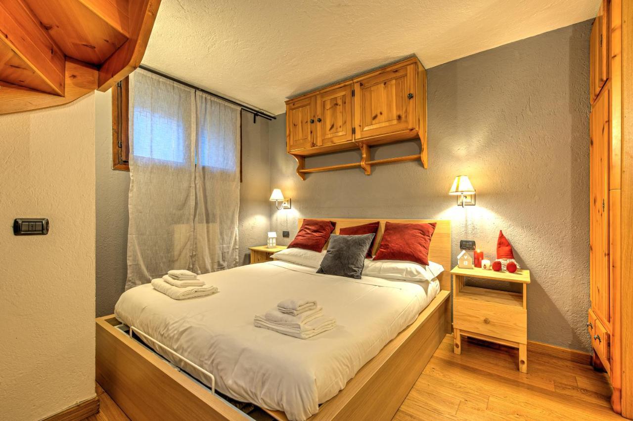 Casa Julie - Accogliente Rifugio Nella Quiete - Cour 0157 Appartement Courmayeur Buitenkant foto