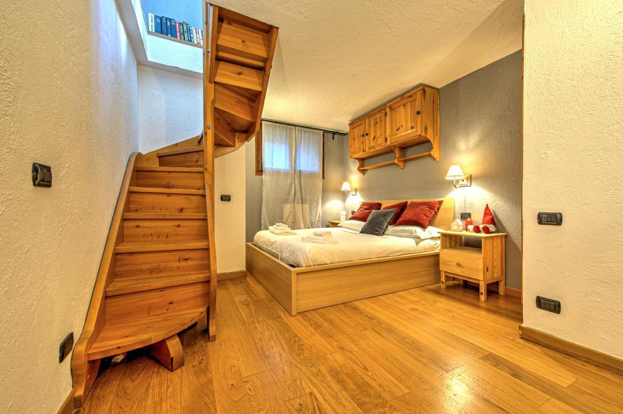 Casa Julie - Accogliente Rifugio Nella Quiete - Cour 0157 Appartement Courmayeur Buitenkant foto